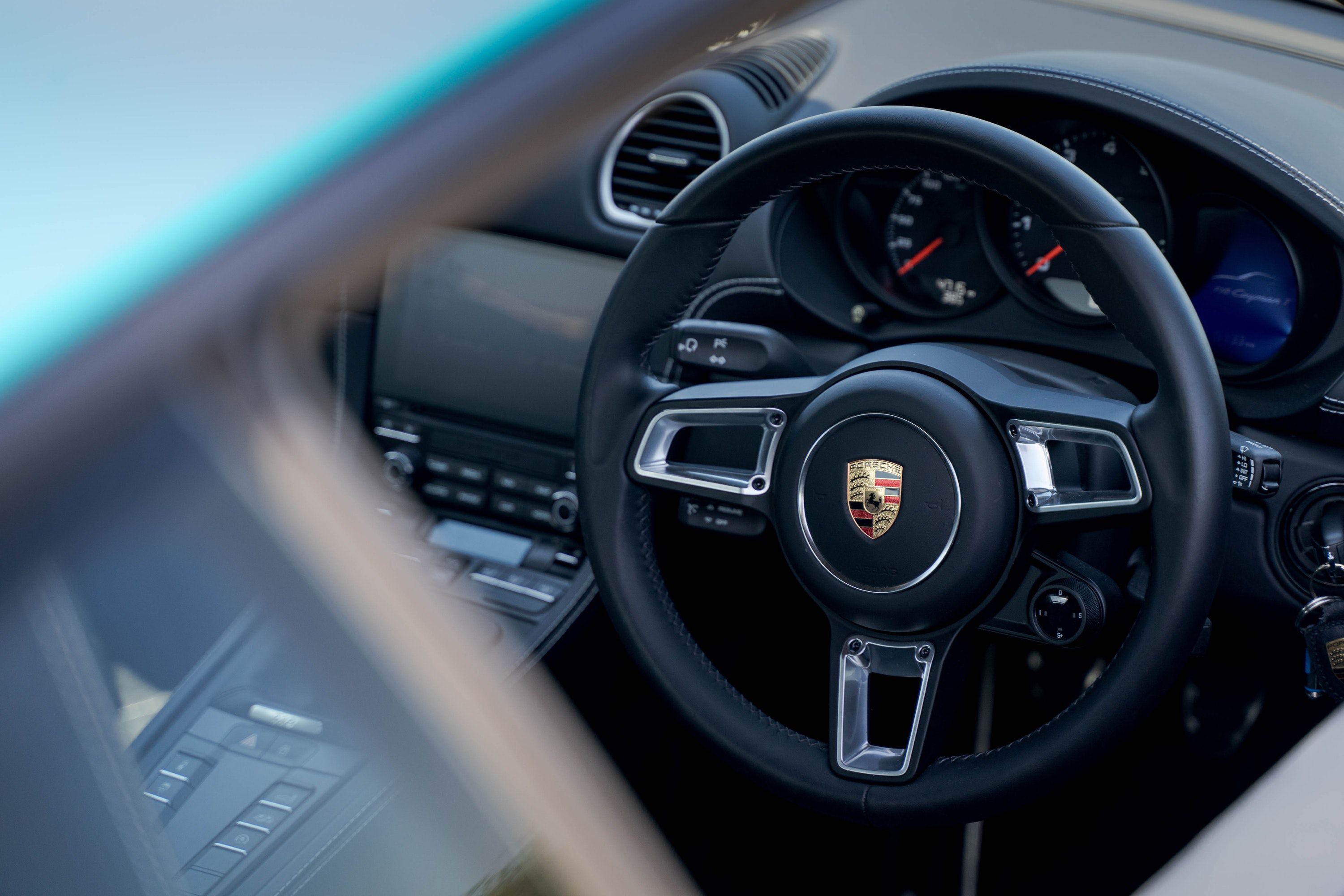 Porsche Cayman Interior 